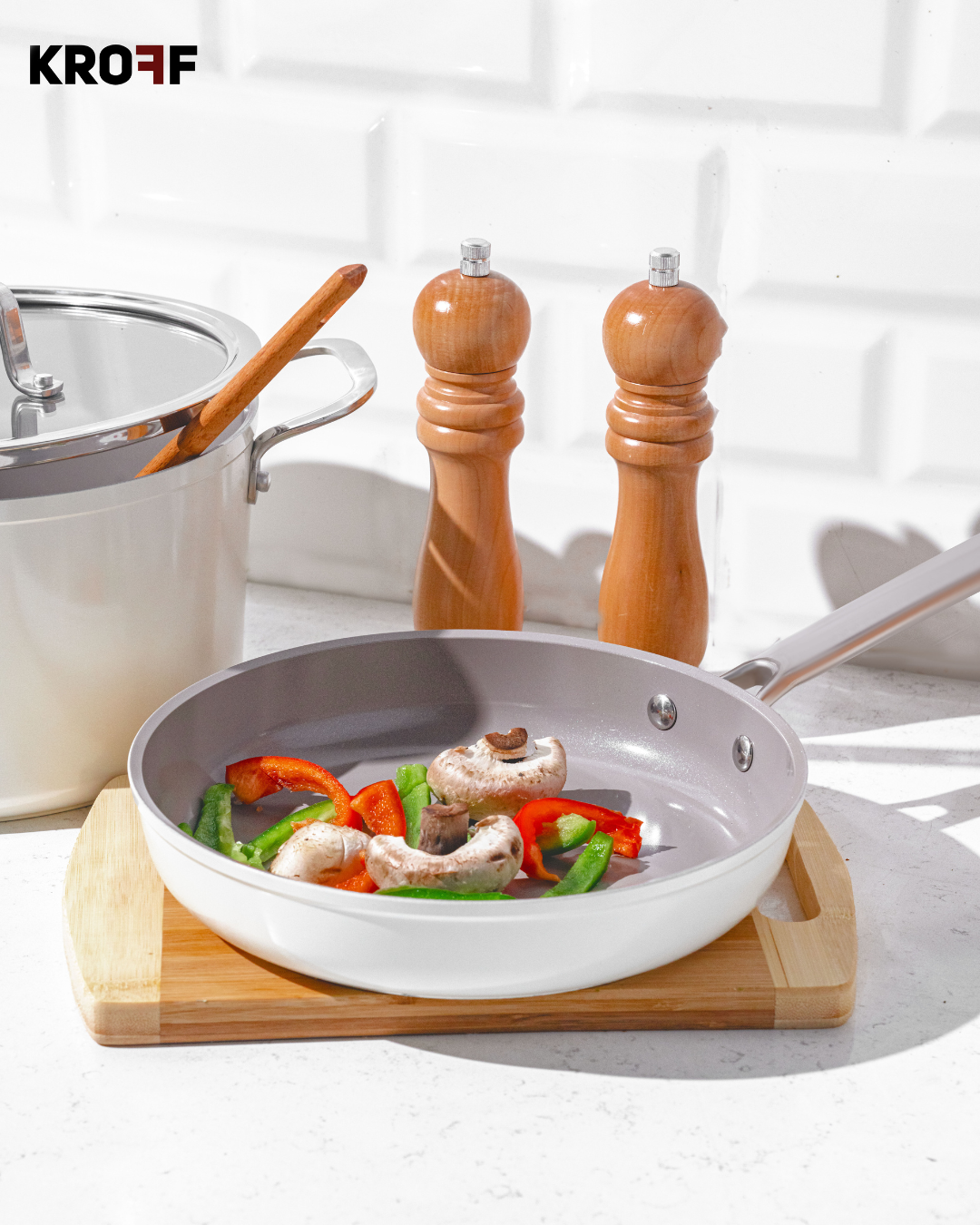 مقلاة كروف لون بيجي 24 سم – BENTLE PRO OPE FRY PAN 24CM