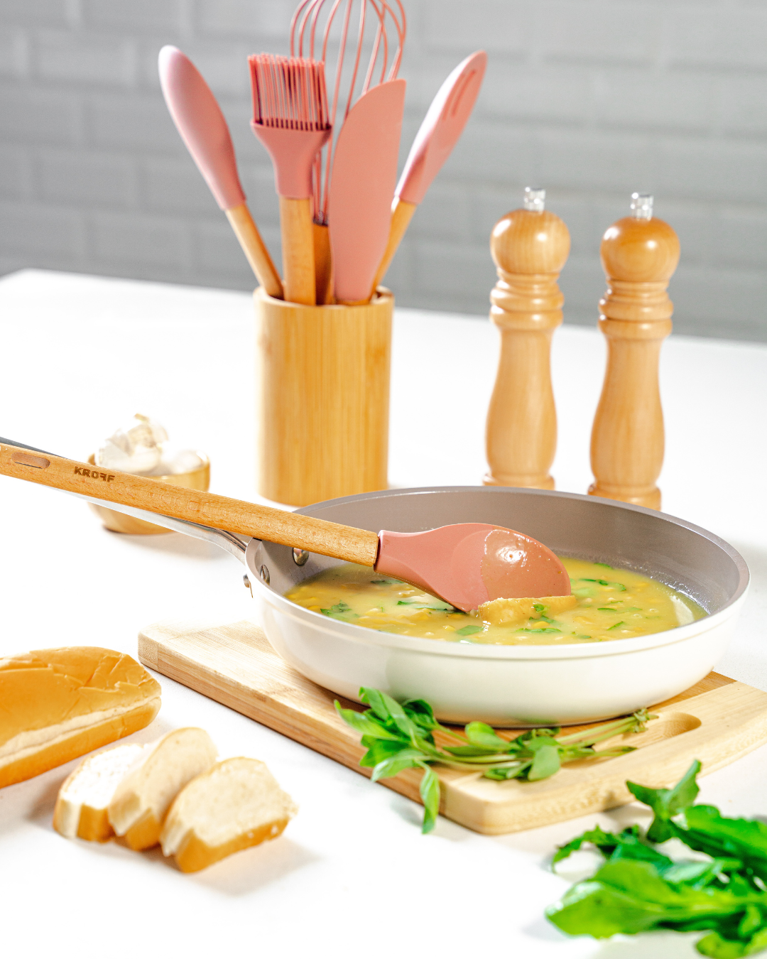 مقلاة كروف لون بيجي 24 سم – BENTLE PRO OPE FRY PAN 24CM
