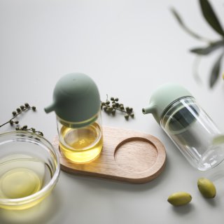 S/2 oil and vinegar dispenser with holder - سيت ادوات (زيت,خل) مع قاعدة